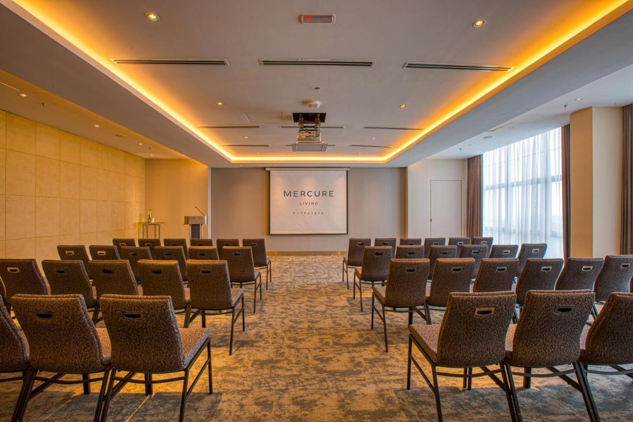 Mercure Living Putrajaya Exterior foto Meeting room